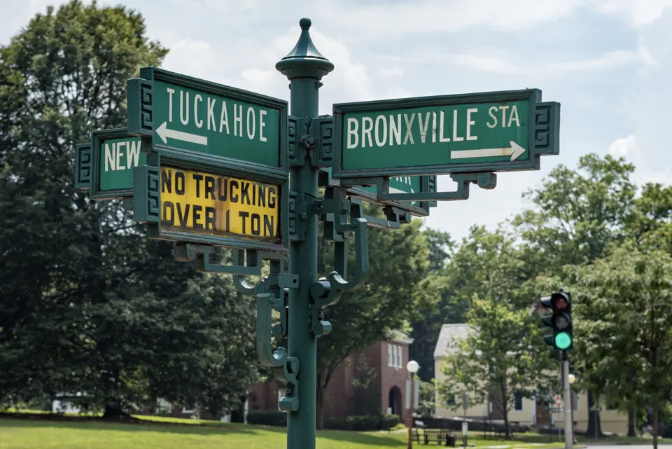 Bronxville Station and Tuckahoe street signs
